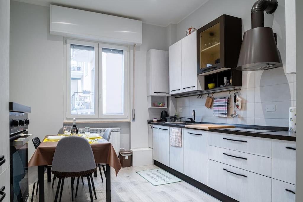 Appartamento Lussuoso Lodi Exterior foto